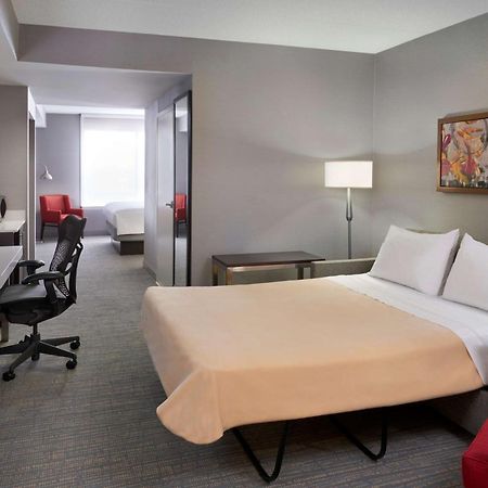 Hilton Garden Inn Toronto Airport West/Mississauga Bagian luar foto