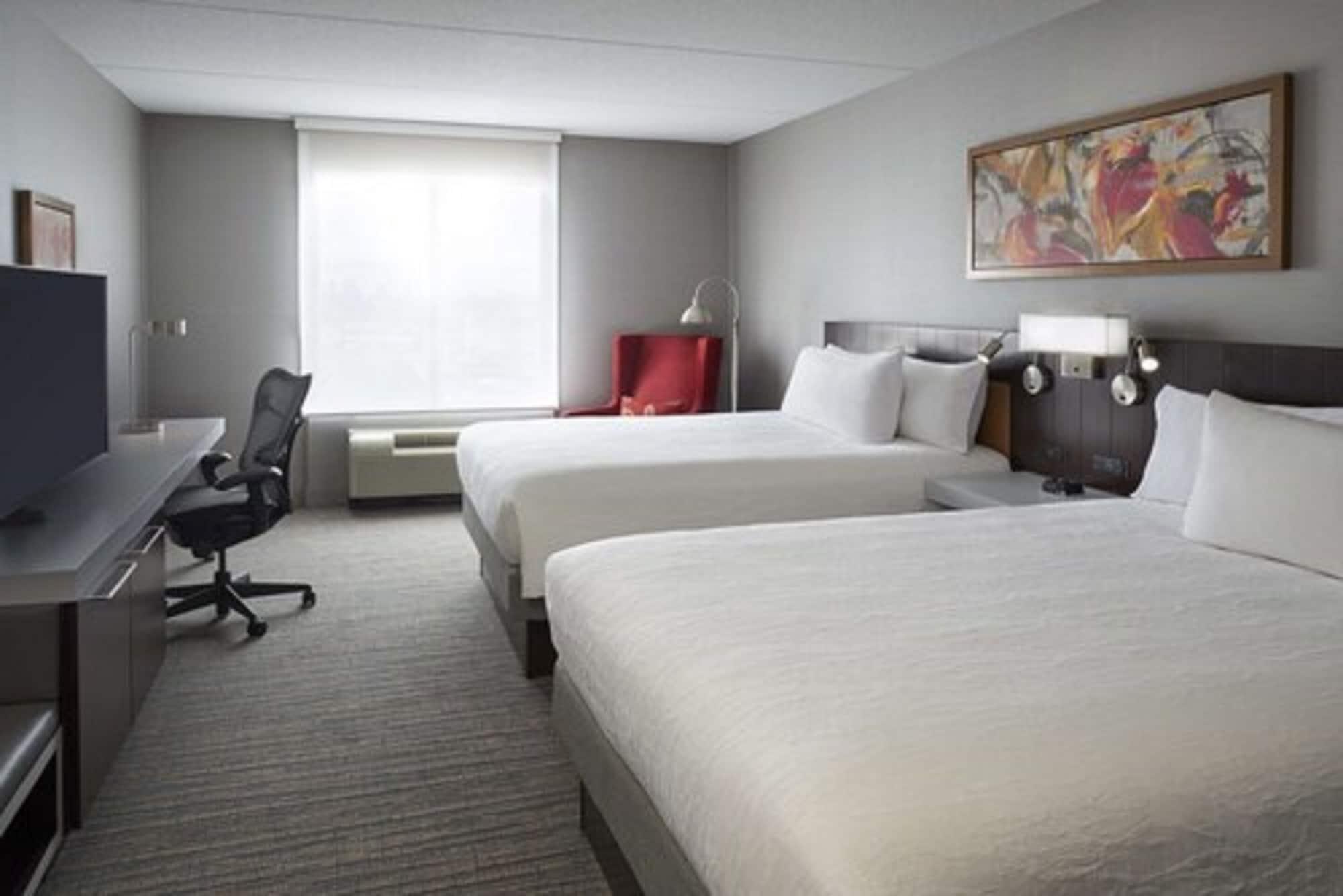 Hilton Garden Inn Toronto Airport West/Mississauga Bagian luar foto