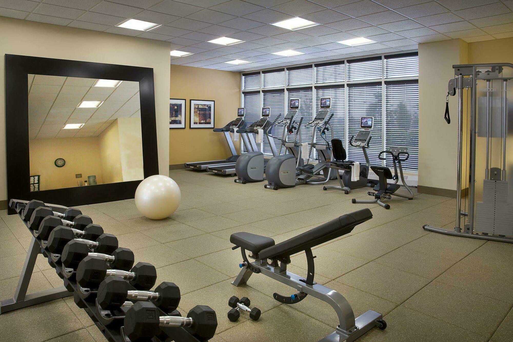 Hilton Garden Inn Toronto Airport West/Mississauga Bagian luar foto